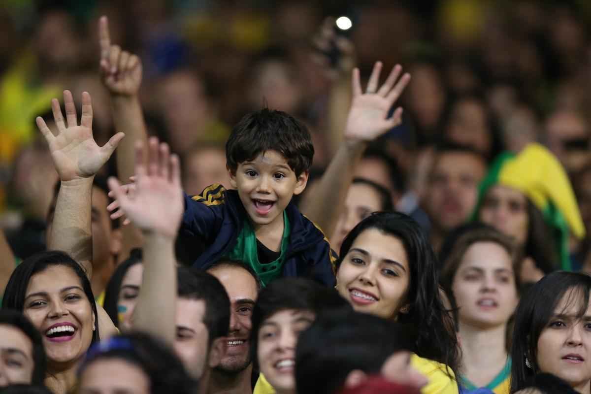 Imagens da torcida no Mineiro durante o jogo entre Brasil e Austrlia pelos Jogos do Rio
