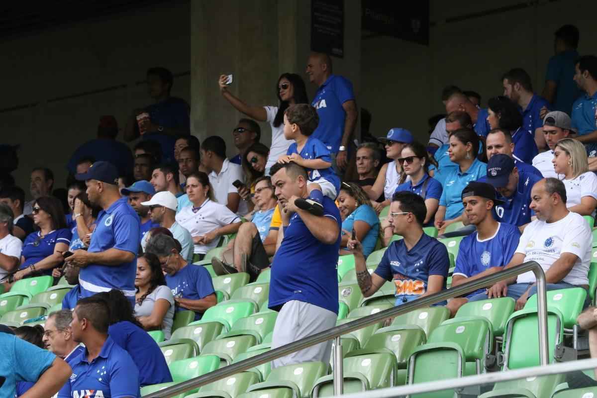 Fotos do jogo entre Cruzeiro e Coritiba, no Independncia, pela 20 rodada da Srie A (Edsio Ferreira/EM D.A Press)