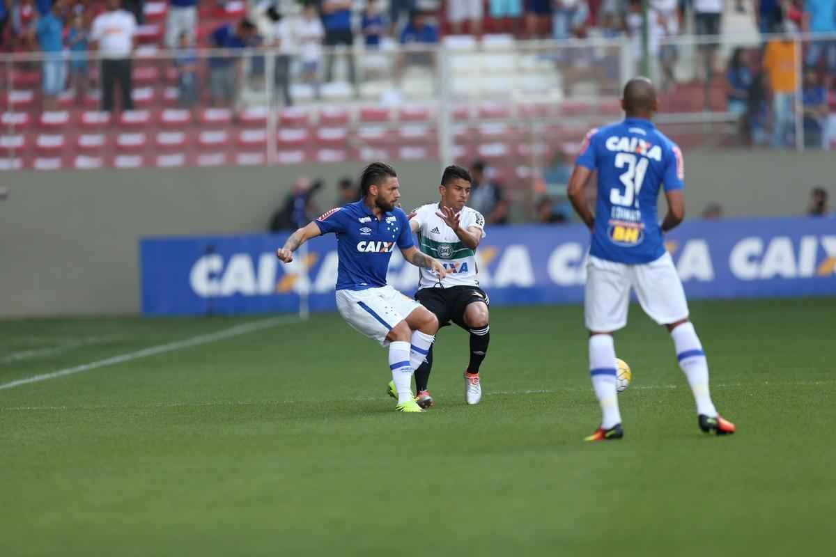 Fotos do jogo entre Cruzeiro e Coritiba, no Independncia, pela 20 rodada da Srie A (Edsio Ferreira/EM D.A Press)