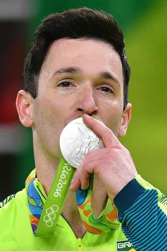 Brasileiros Diego Hypolito e Arthur Nory conquistaram a medalha de prata e bronze, respectivamente, na prova de solo da ginstica nos Jogos Olmpicos do Rio de Janeiro