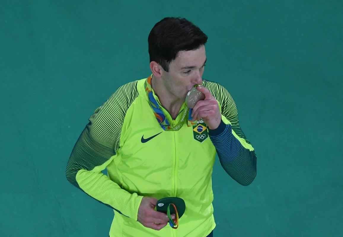 Brasileiros Diego Hypolito e Arthur Nory conquistaram a medalha de prata e bronze, respectivamente, na prova de solo da ginstica nos Jogos Olmpicos do Rio de Janeiro