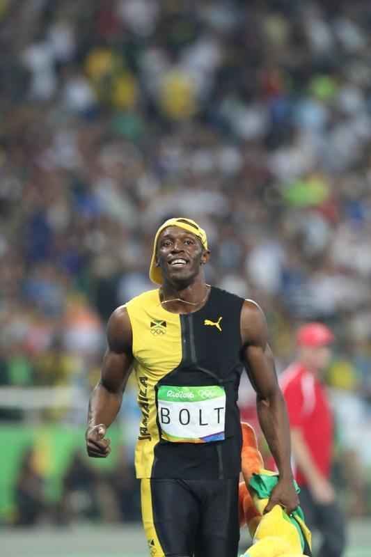 Sequncia de fotos de Rodrigo Clemente, do Estado de Minas, com a vitria de Bolt no Rio