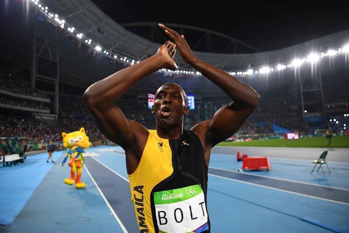 Usain Bolt comemorou tricampeonato olmpico com pblico no Engenho, no Rio