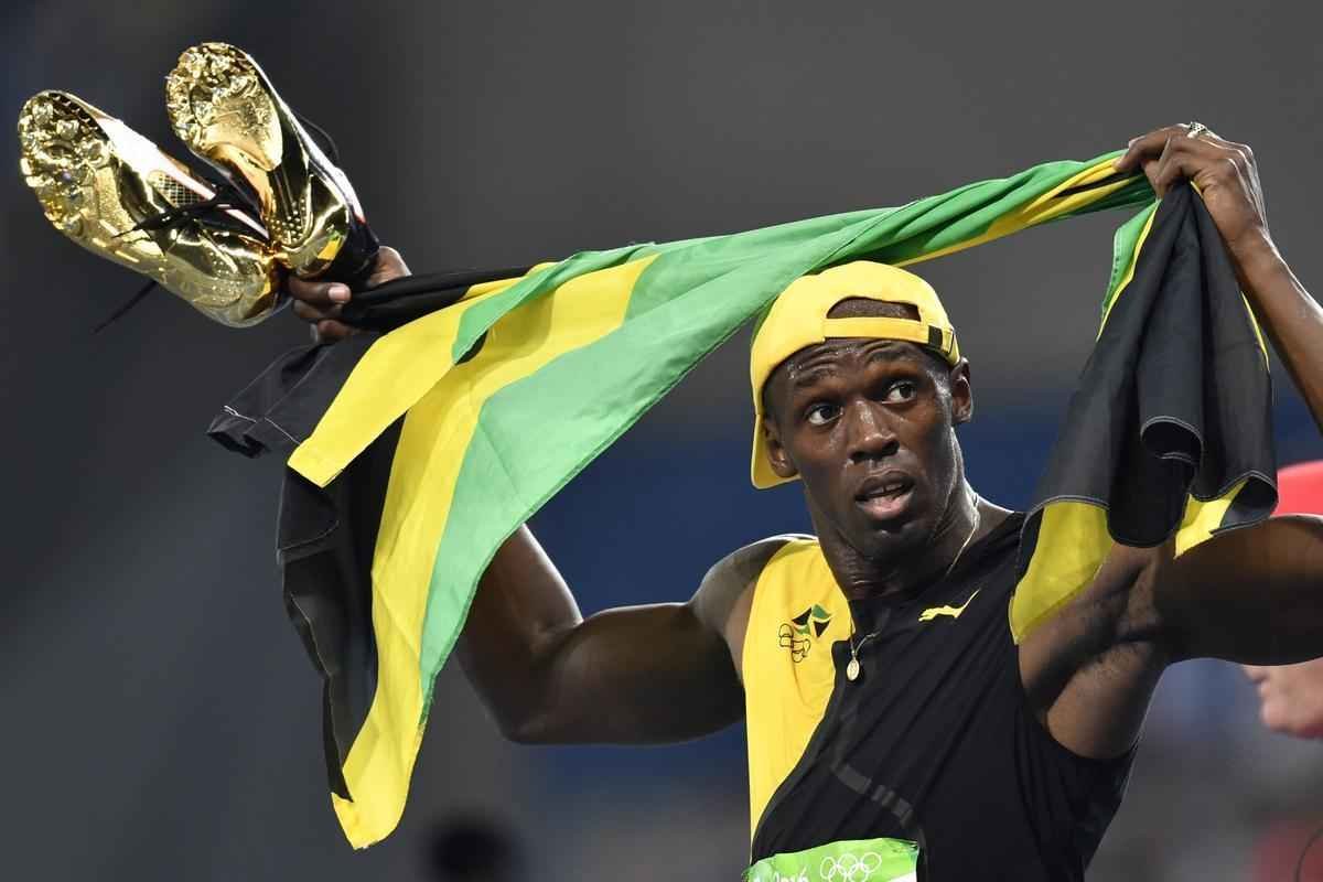 Usain Bolt comemorou tricampeonato olmpico com pblico no Engenho, no Rio