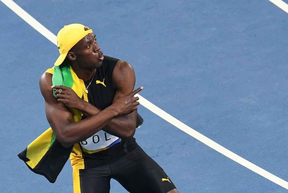 Usain Bolt comemorou tricampeonato olmpico com pblico no Engenho, no Rio