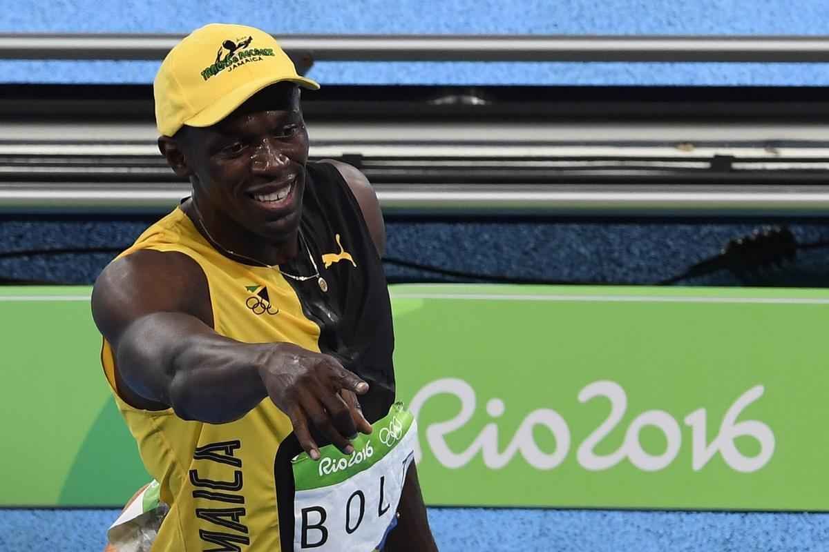 Usain Bolt comemorou tricampeonato olmpico com pblico no Engenho, no Rio