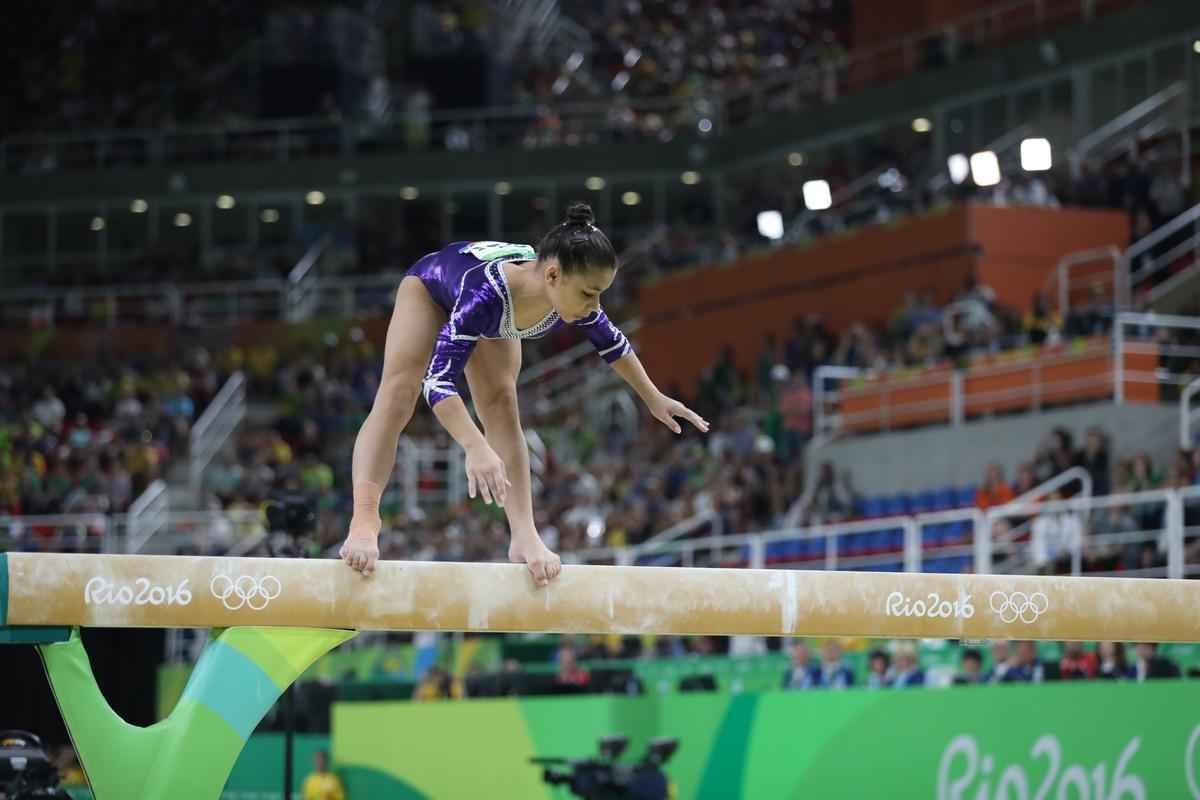 Na deciso, Flavinha sofreu um grande desequilbrio em um dos movimentos e chegou a ficar com apenas um p apoiado na trave, cometeu outras pequenas falhas e minimizou as suas chances