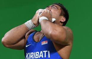 David Katoatau, de Kiribati, fez tradicional dancinha mesmo depois no levantar 208 kg no arremesso