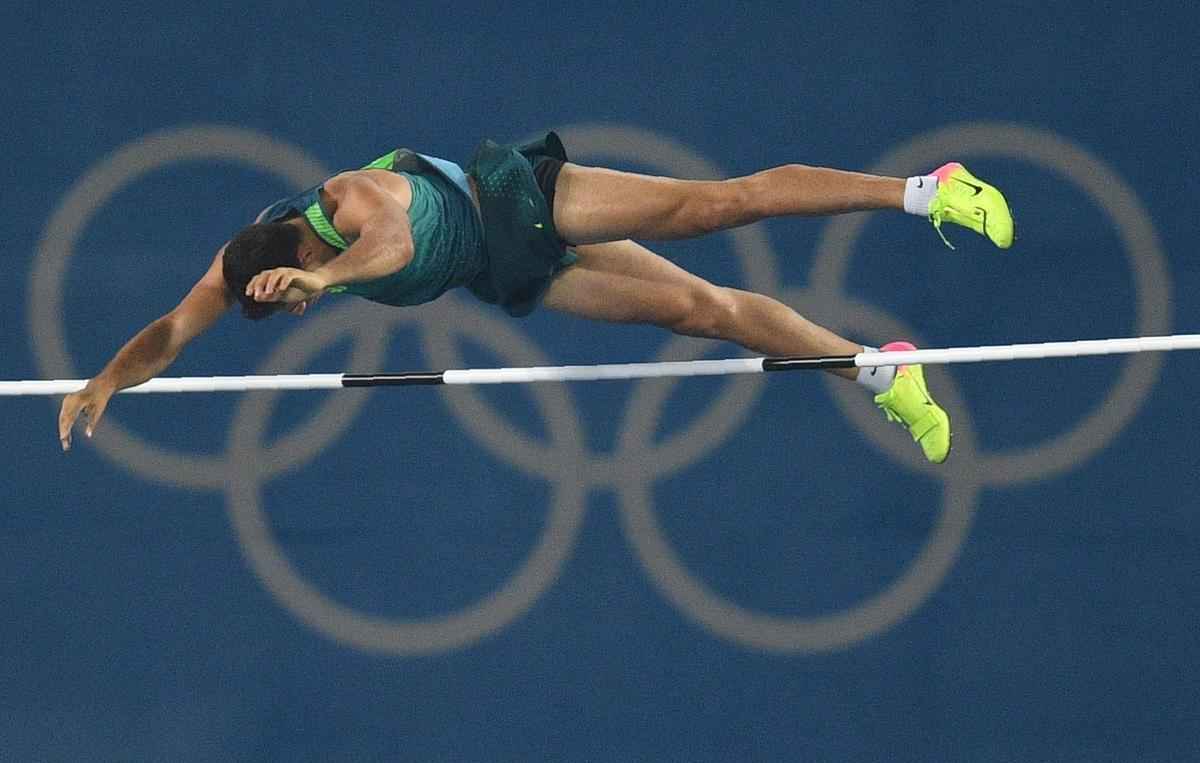 Fotos da prova de Thiago Braz, medalha de ouro no salto com vara