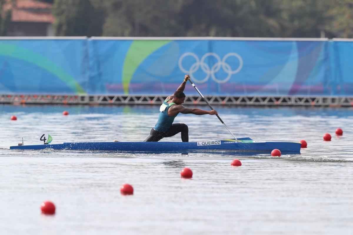 Confira fotos da disputa e da medalha de prata de Isaquias Queiroz