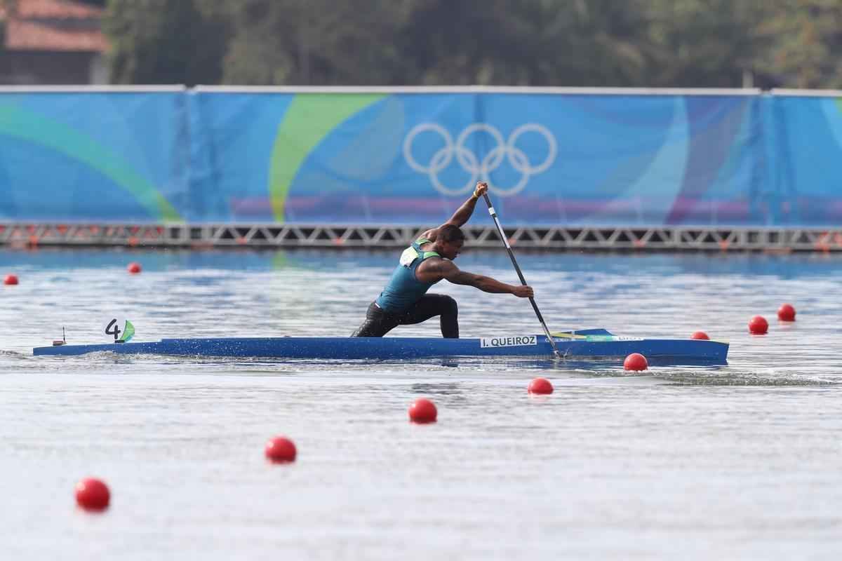 Confira fotos da disputa e da medalha de prata de Isaquias Queiroz