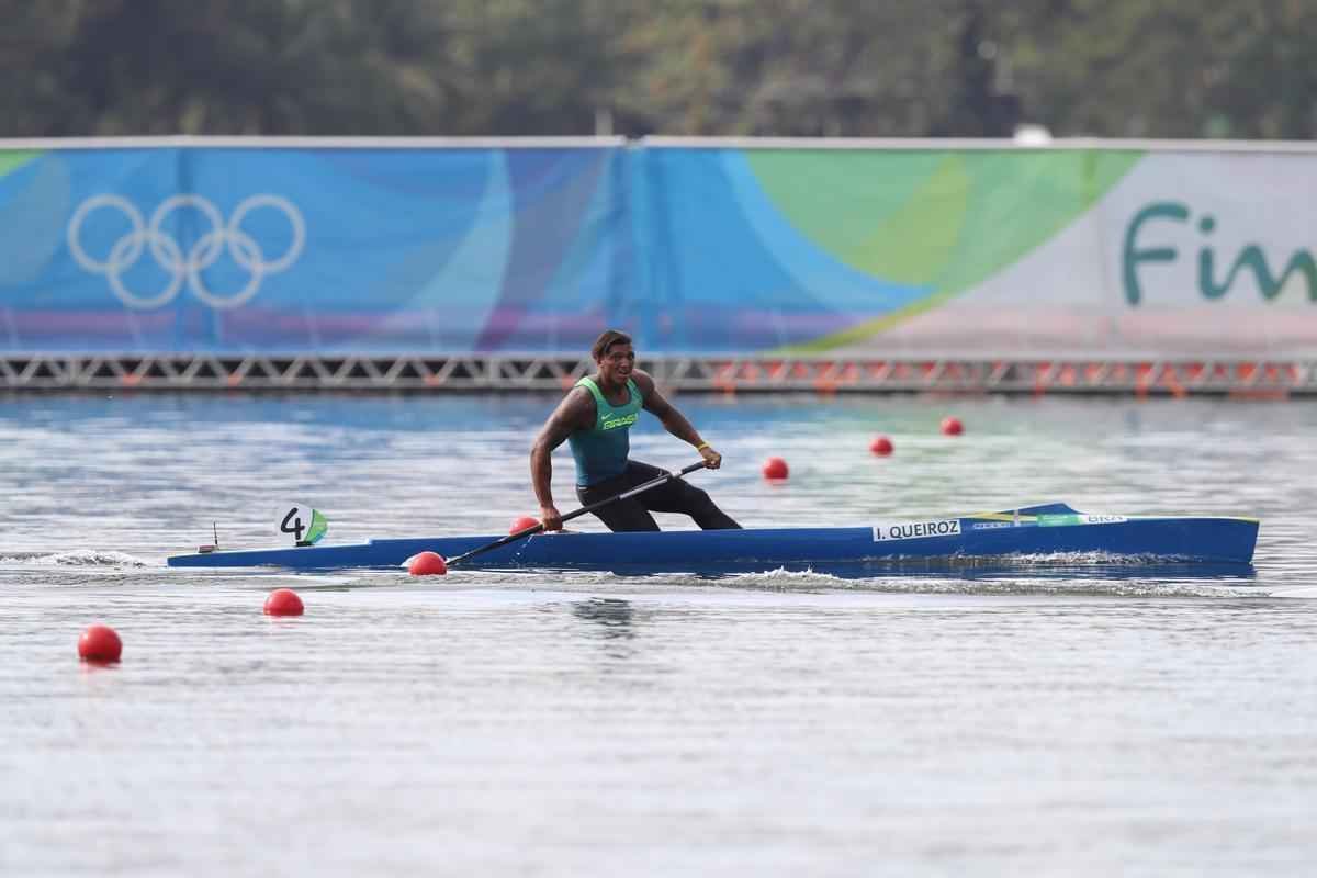 Confira fotos da disputa e da medalha de prata de Isaquias Queiroz