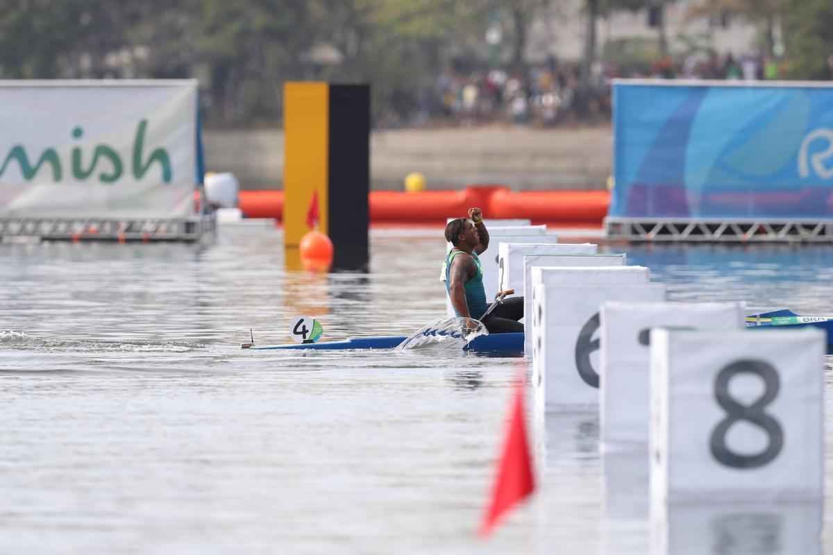 Confira fotos da disputa e da medalha de prata de Isaquias Queiroz