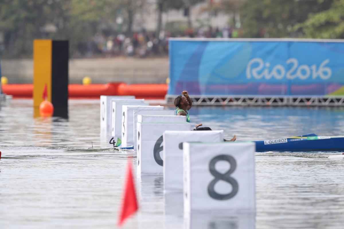Confira fotos da disputa e da medalha de prata de Isaquias Queiroz