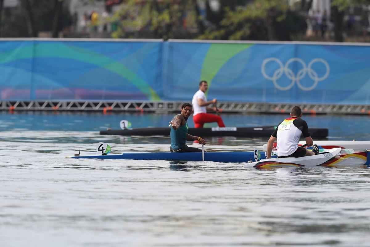 Confira fotos da disputa e da medalha de prata de Isaquias Queiroz