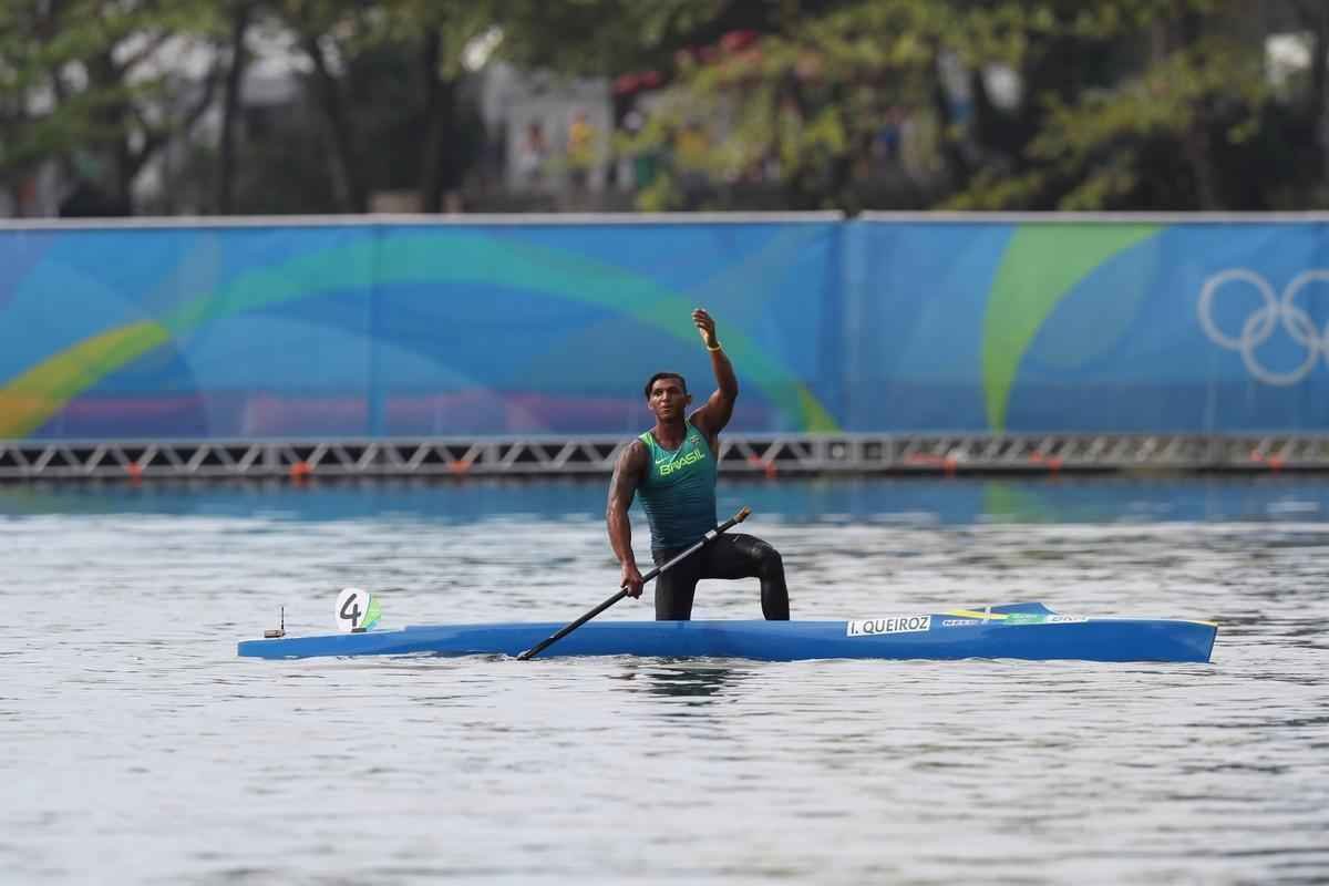 Confira fotos da disputa e da medalha de prata de Isaquias Queiroz