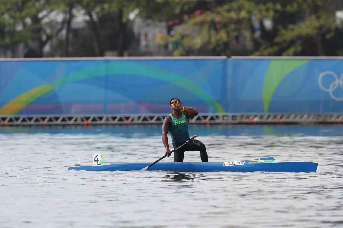 Confira fotos da disputa e da medalha de prata de Isaquias Queiroz