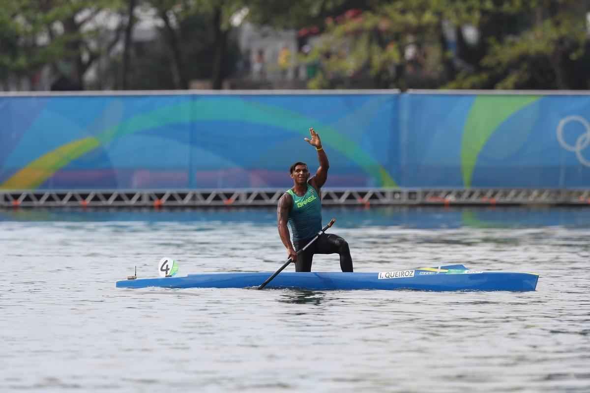 Confira fotos da disputa e da medalha de prata de Isaquias Queiroz