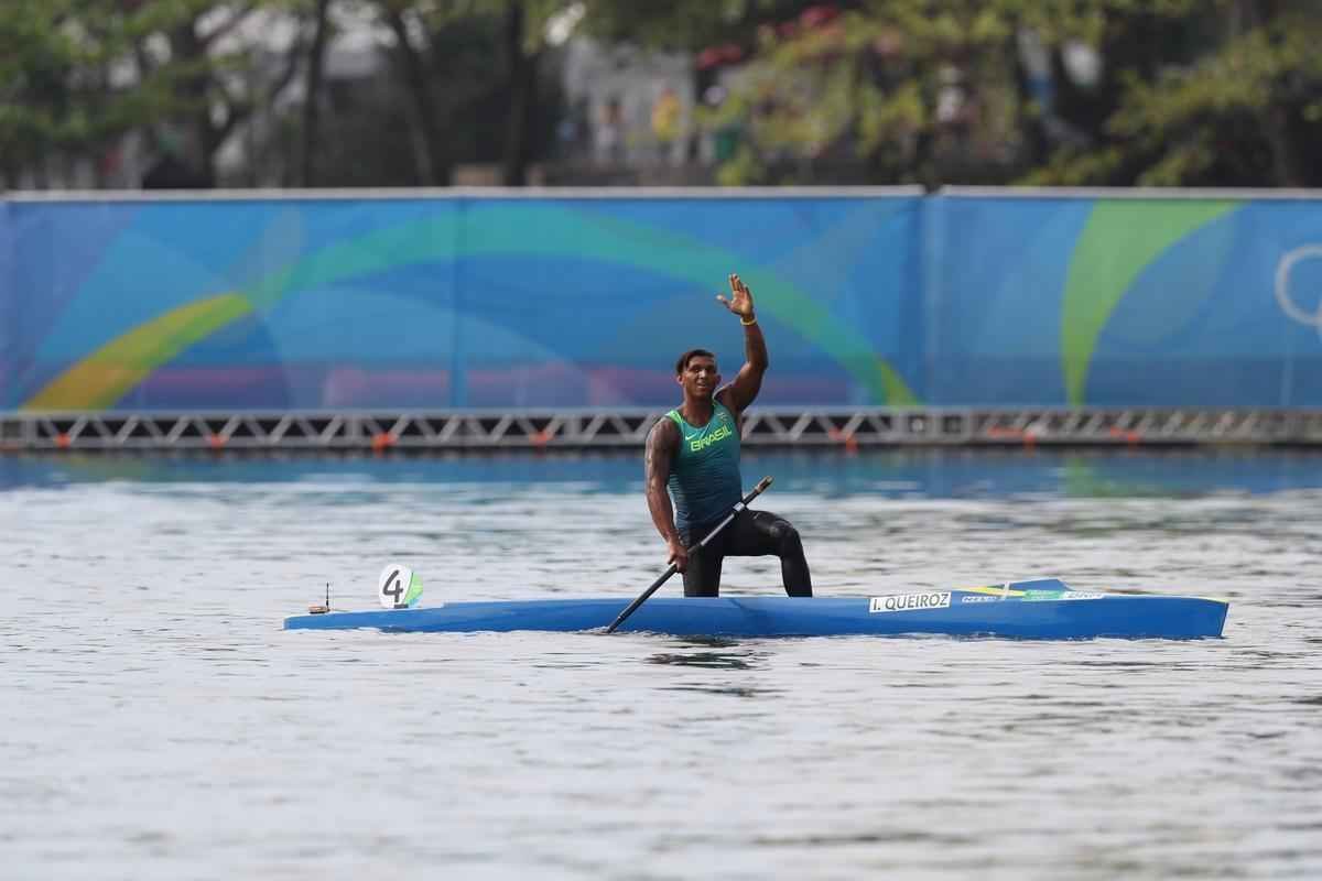 Confira fotos da disputa e da medalha de prata de Isaquias Queiroz
