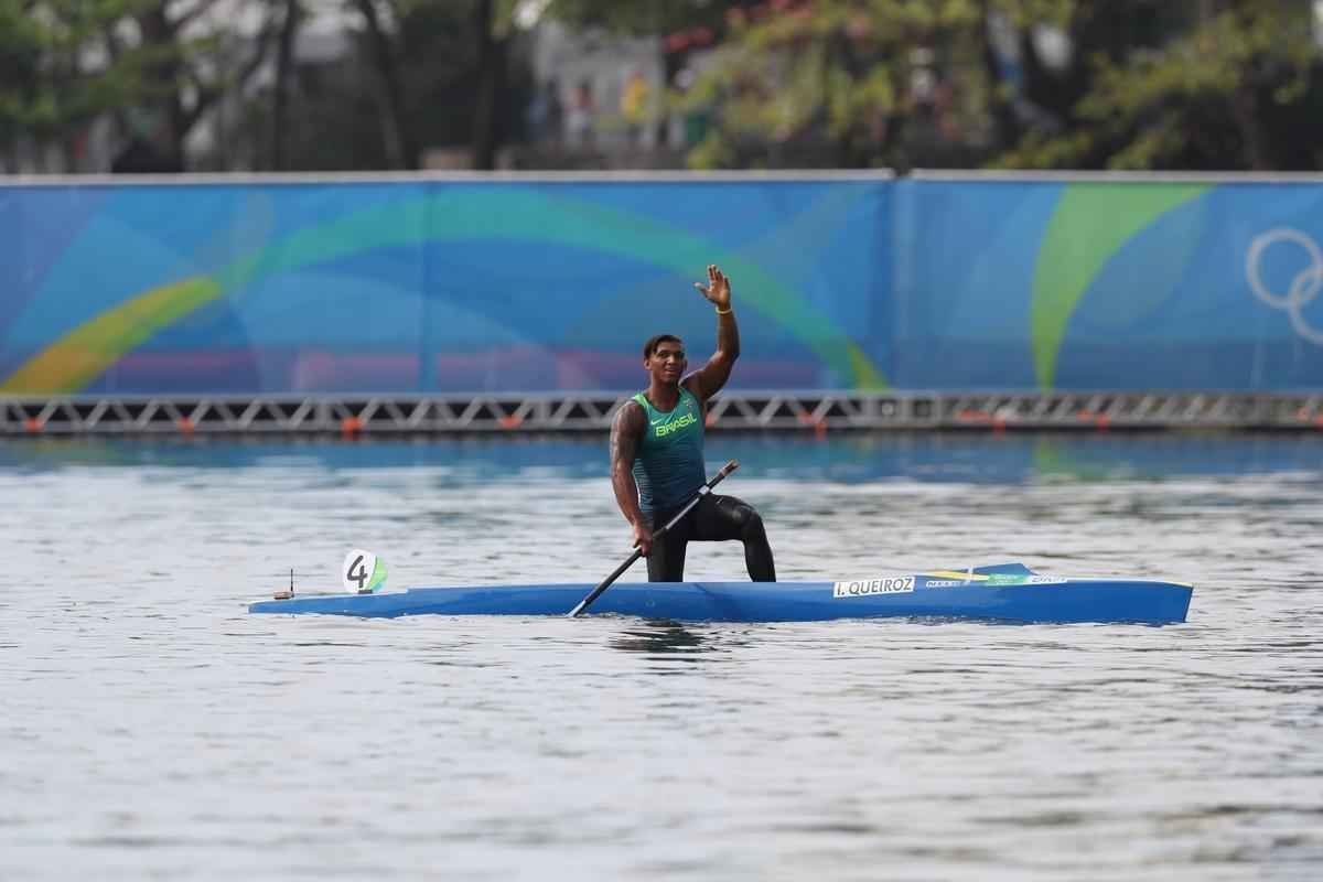 Confira fotos da disputa e da medalha de prata de Isaquias Queiroz