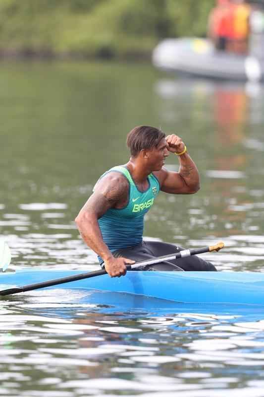 Confira fotos da disputa e da medalha de prata de Isaquias Queiroz