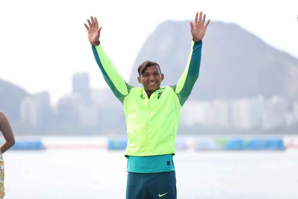 Confira fotos da disputa e da medalha de prata de Isaquias Queiroz