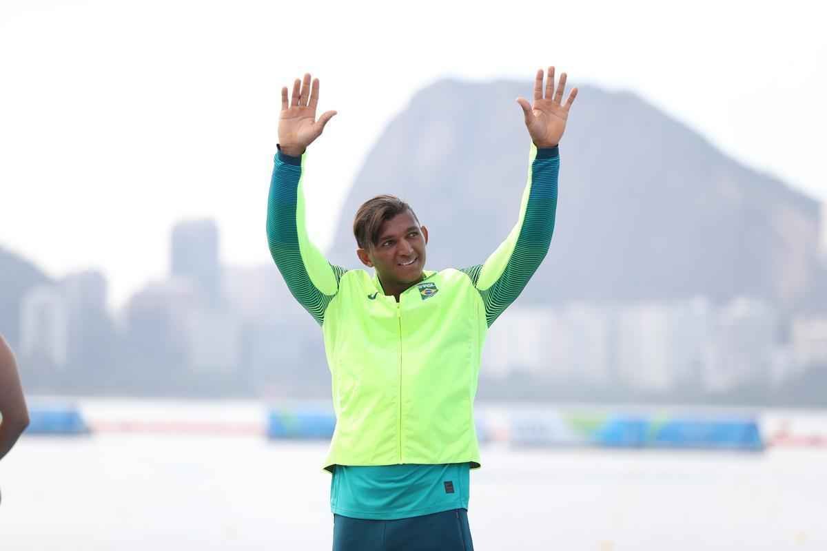 Confira fotos da disputa e da medalha de prata de Isaquias Queiroz