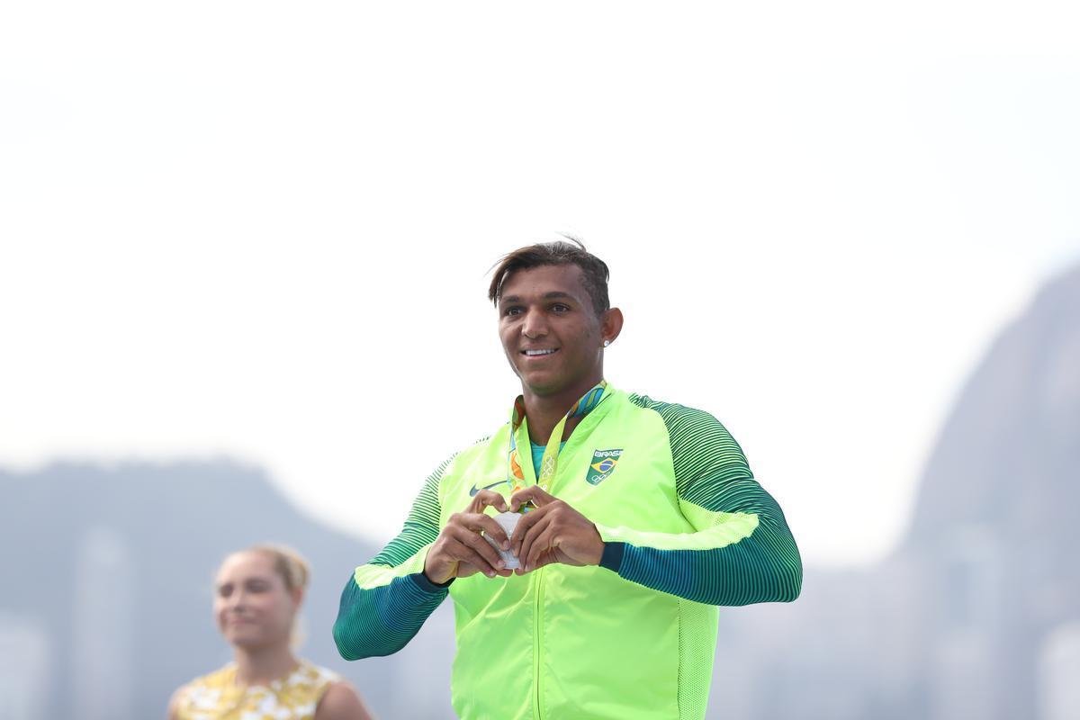 Confira fotos da disputa e da medalha de prata de Isaquias Queiroz