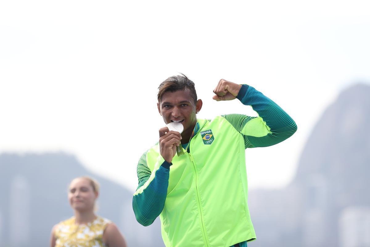 Confira fotos da disputa e da medalha de prata de Isaquias Queiroz