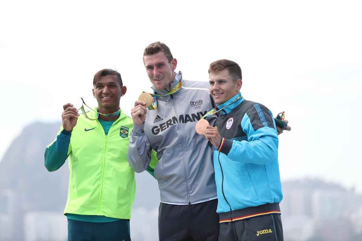 Confira fotos da disputa e da medalha de prata de Isaquias Queiroz