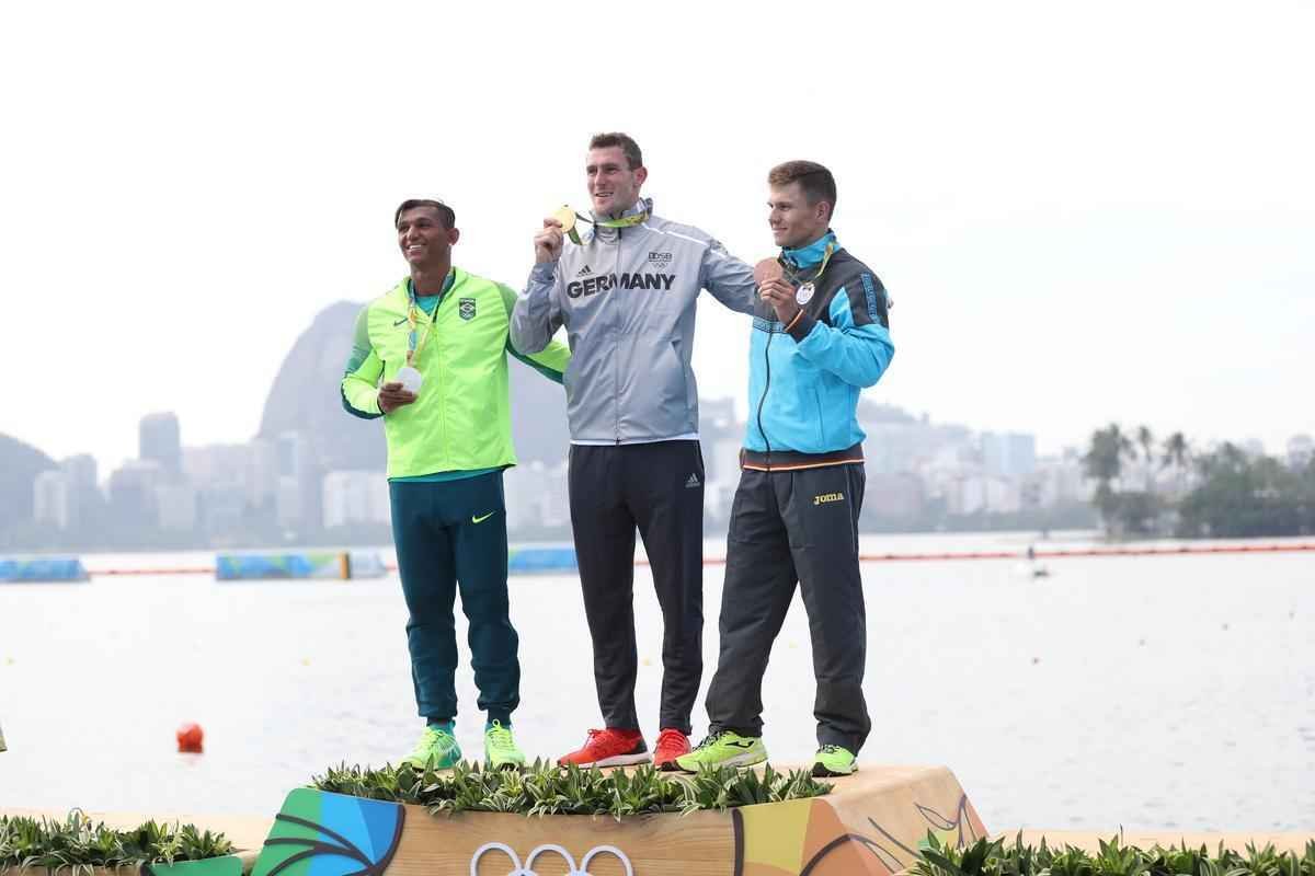 Confira fotos da disputa e da medalha de prata de Isaquias Queiroz