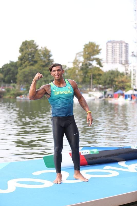 Confira fotos da disputa e da medalha de prata de Isaquias Queiroz