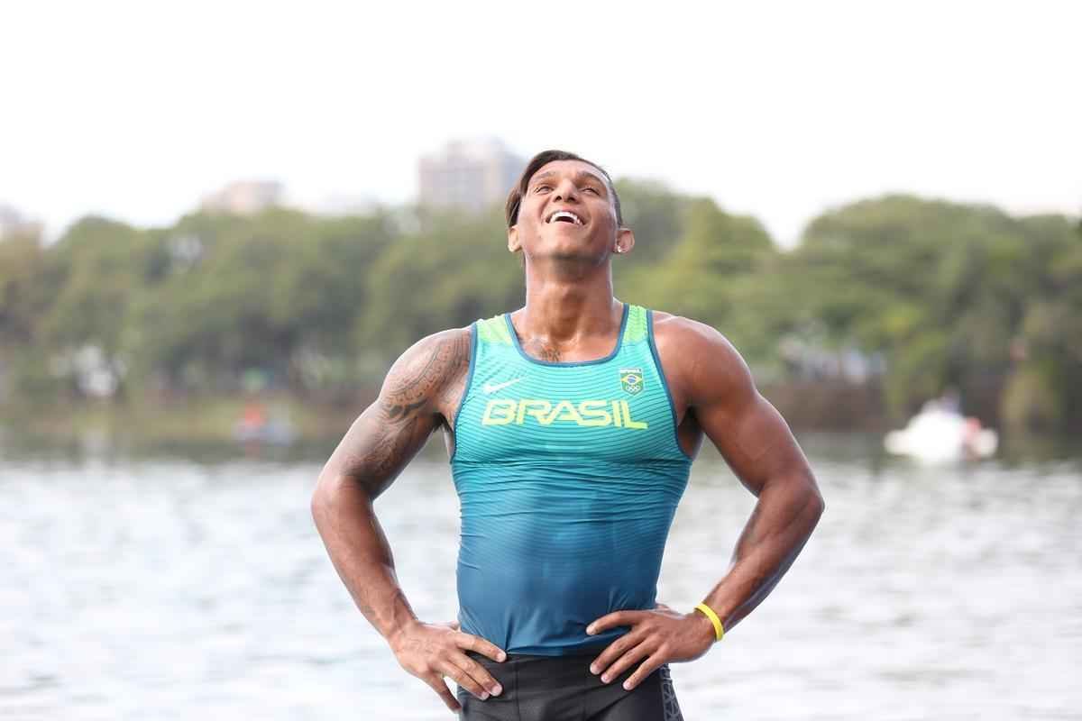 Confira fotos da disputa e da medalha de prata de Isaquias Queiroz