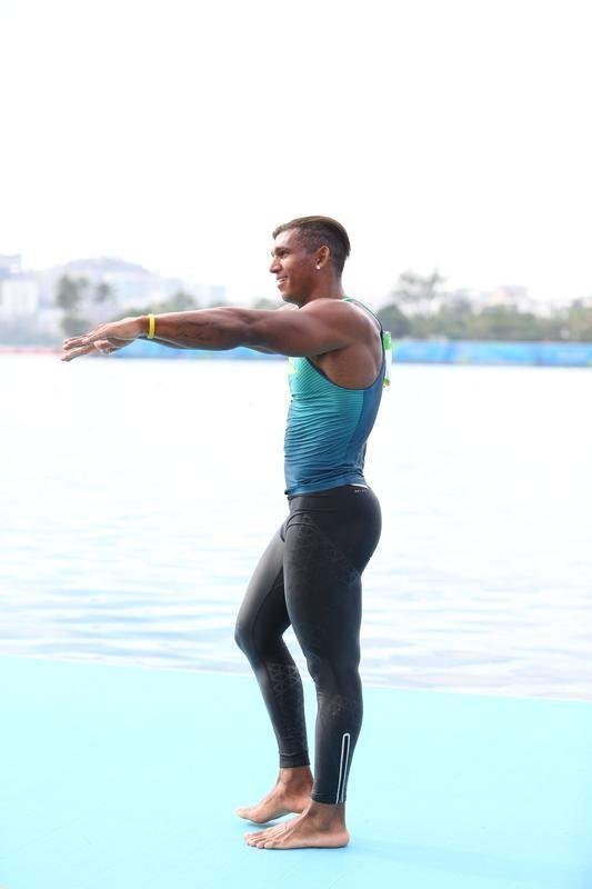 Confira fotos da disputa e da medalha de prata de Isaquias Queiroz