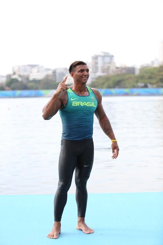 Confira fotos da disputa e da medalha de prata de Isaquias Queiroz