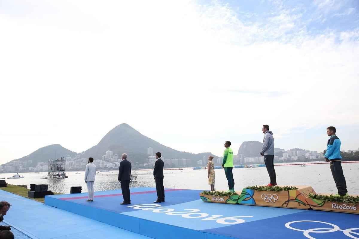 Confira fotos da disputa e da medalha de prata de Isaquias Queiroz