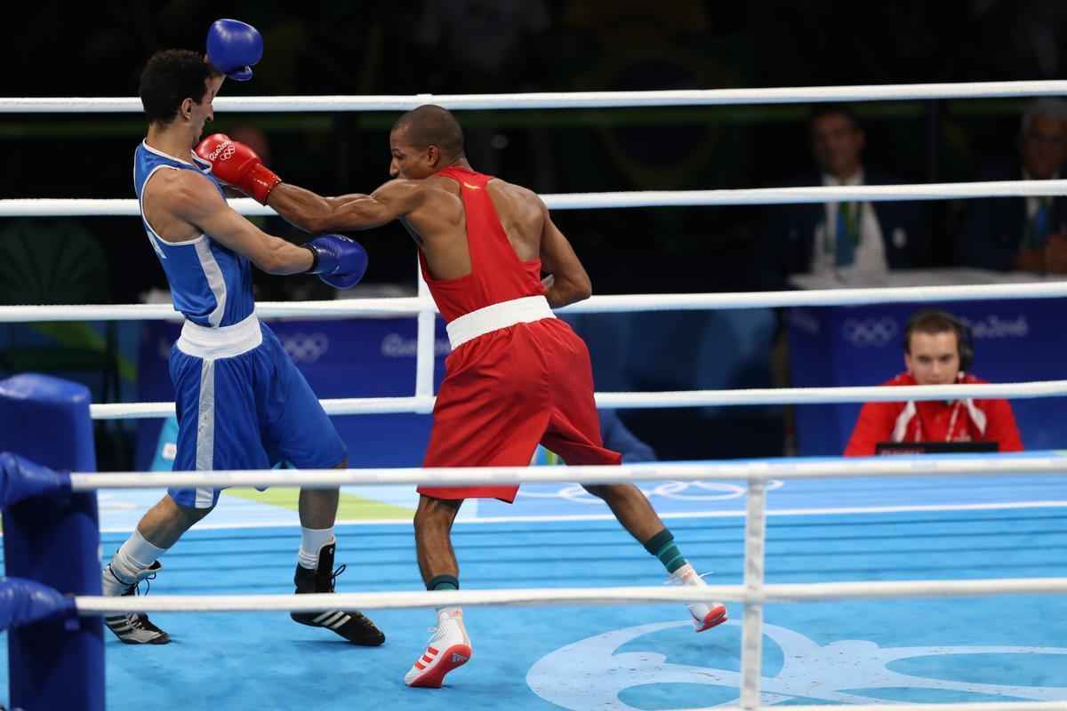 Imagens do combate em que Robson Conceio conquistou o ouro no Rio