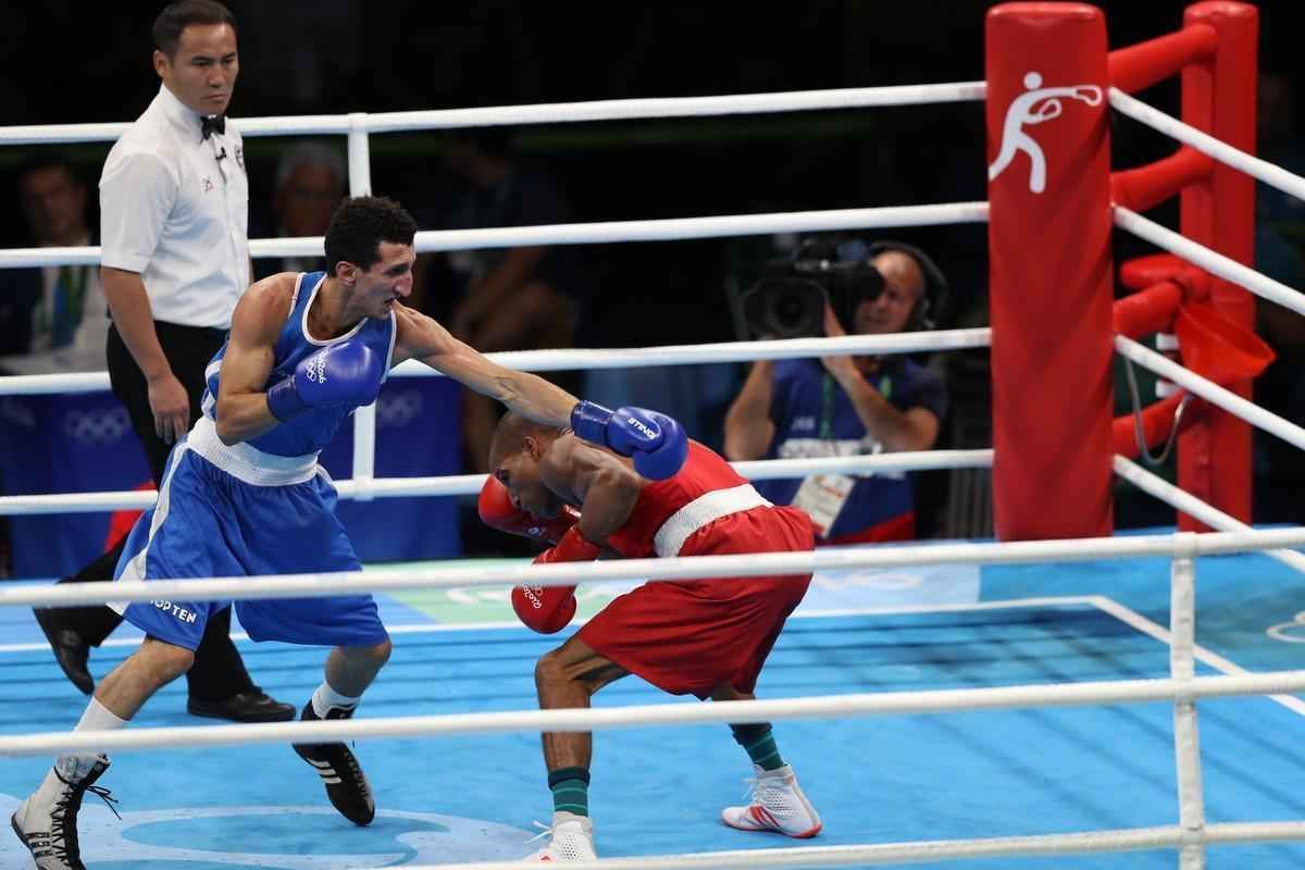 Imagens do combate em que Robson Conceio conquistou o ouro no Rio