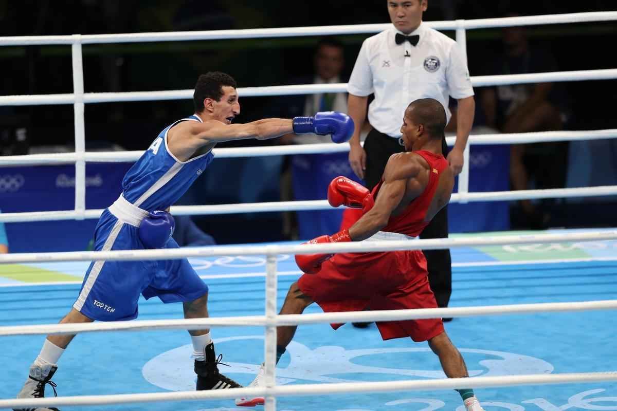 Imagens do combate em que Robson Conceio conquistou o ouro no Rio