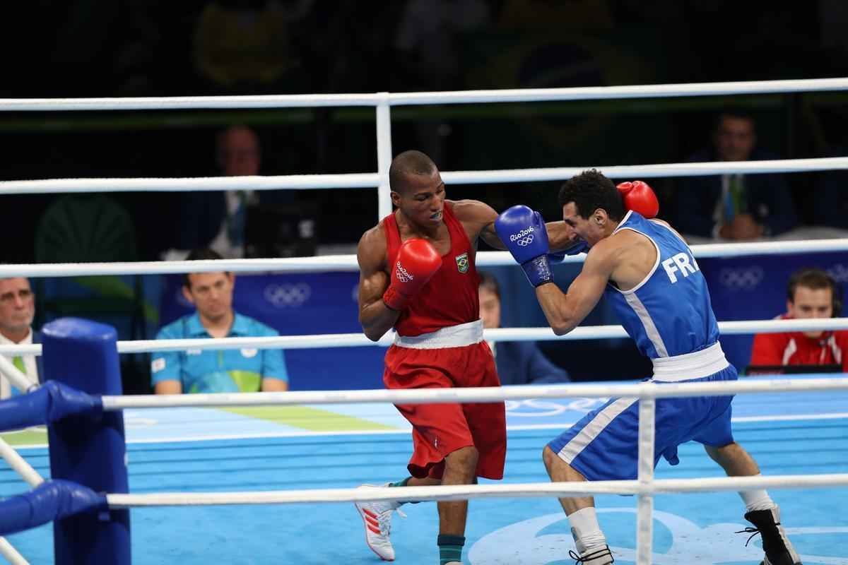 Imagens do combate em que Robson Conceio conquistou o ouro no Rio