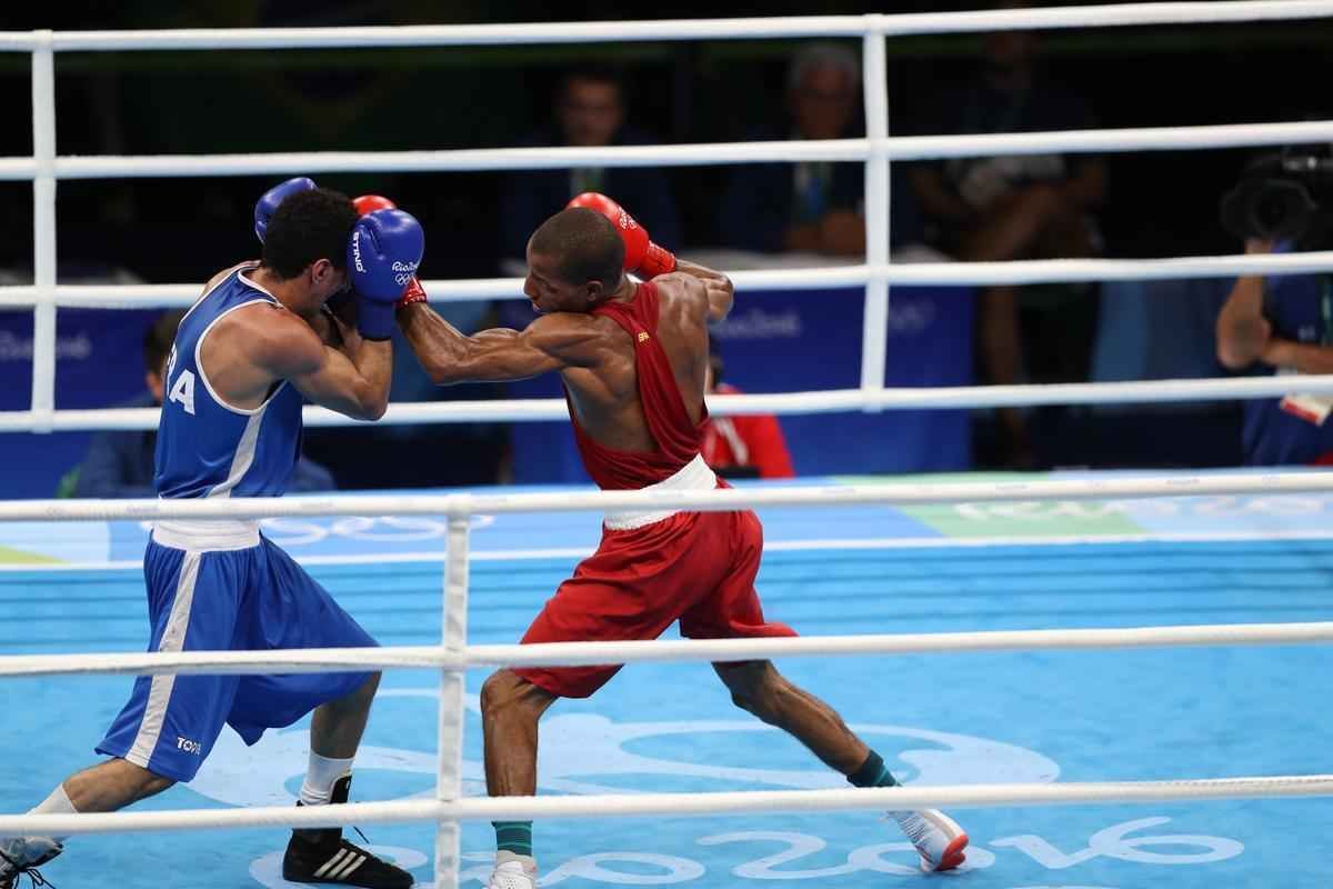 Imagens do combate em que Robson Conceio conquistou o ouro no Rio