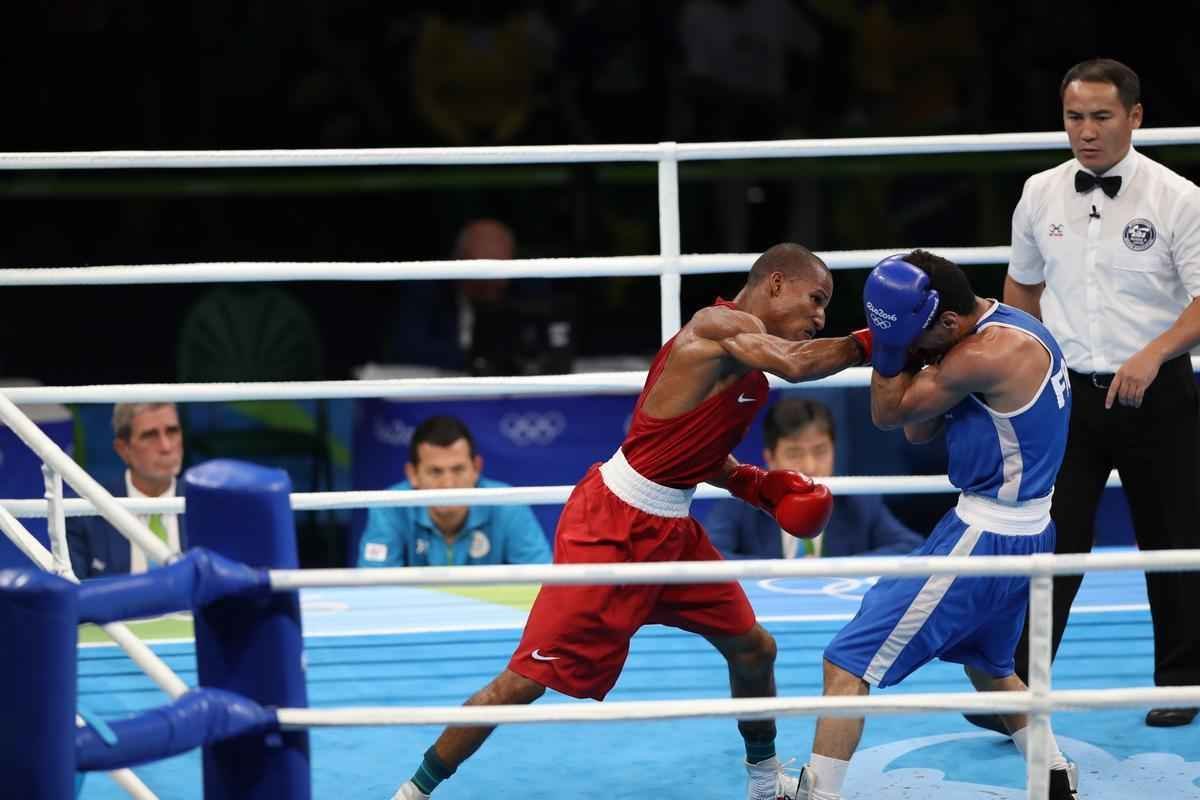 Imagens do combate em que Robson Conceio conquistou o ouro no Rio