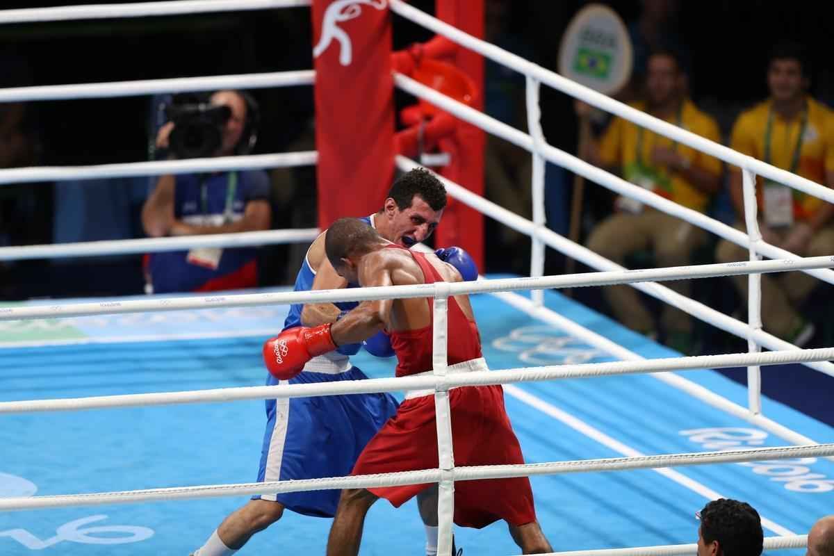 Imagens do combate em que Robson Conceio conquistou o ouro no Rio