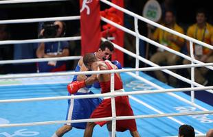 Imagens do combate em que Robson Conceio conquistou o ouro no Rio