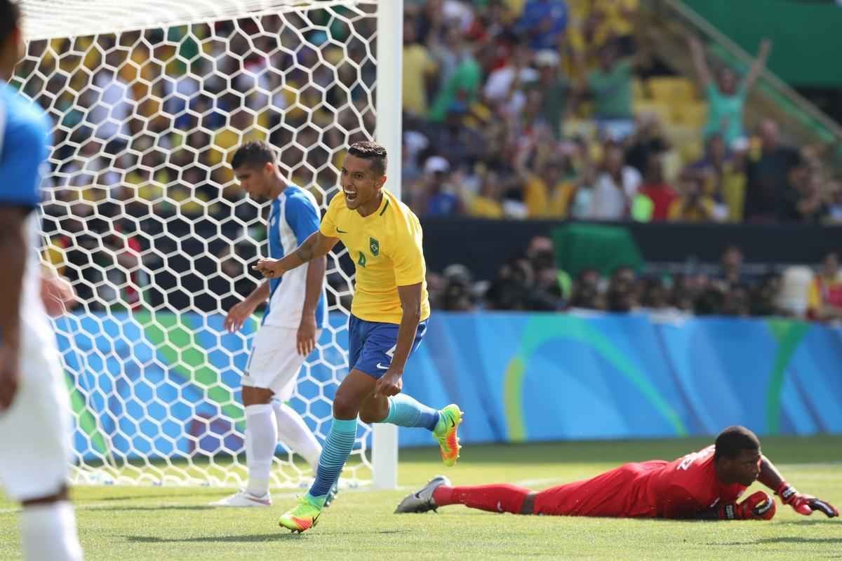 Brasil goleou Honduras por 6 a 0 e avanou  deciso do futebol masculino nos Jogos