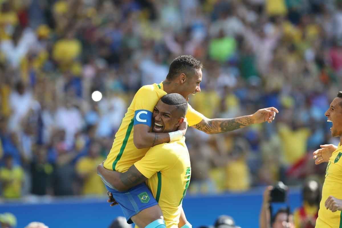 Brasil goleou Honduras por 6 a 0 e avanou  deciso do futebol masculino nos Jogos