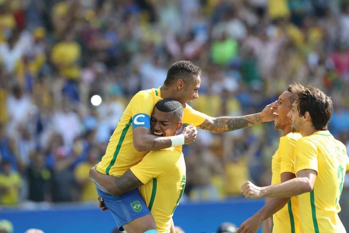 Brasil goleou Honduras por 6 a 0 e avanou  deciso do futebol masculino nos Jogos
