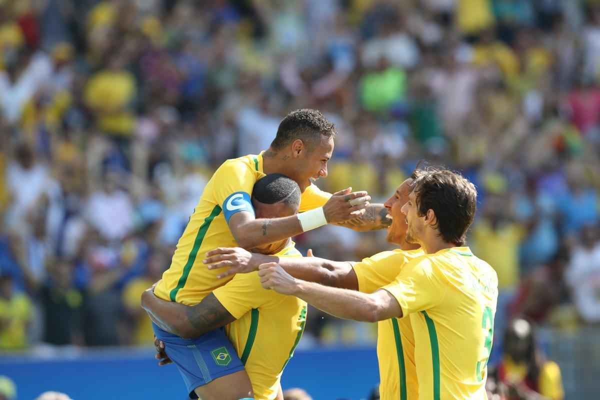 Brasil goleou Honduras por 6 a 0 e avanou  deciso do futebol masculino nos Jogos
