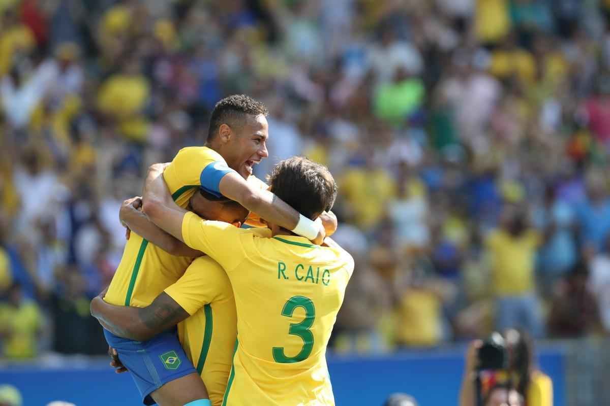 Brasil goleou Honduras por 6 a 0 e avanou  deciso do futebol masculino nos Jogos