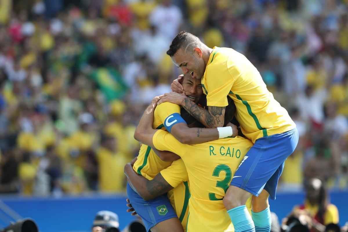 Brasil goleou Honduras por 6 a 0 e avanou  deciso do futebol masculino nos Jogos